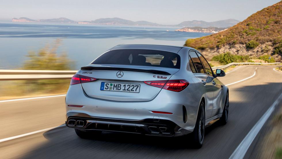 Ήρθε με 680 ίππους η νέα Mercedes-AMG C 63 S E Performance